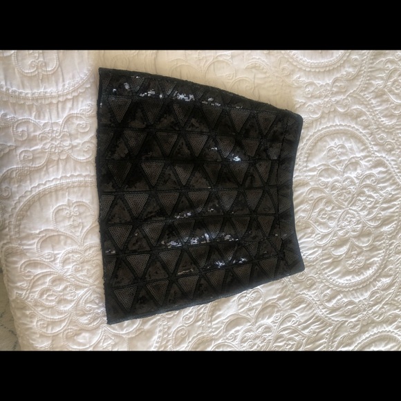 Piperlime Collection Triangle Sequin Mini Skirt - Picture 3 of 5